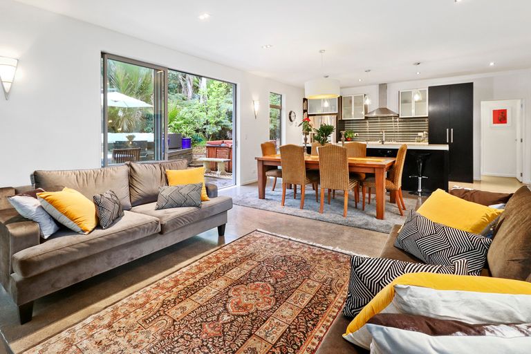 Photo of property in 190a Huia Road, Titirangi, Auckland, 0604