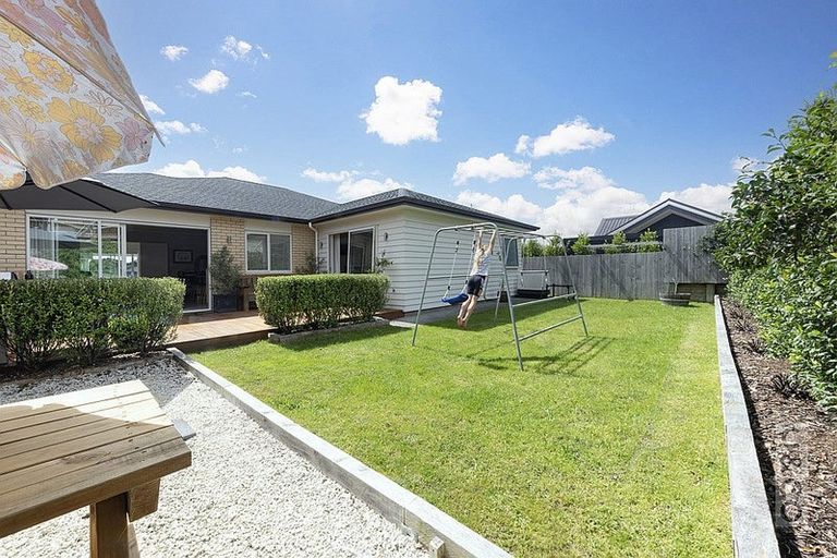 Photo of property in 14 Dinning Road, Riverhead, 0820