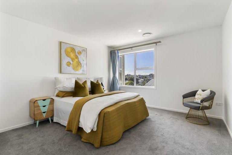 Photo of property in 52a Sycamore Drive, Sunnynook, Auckland, 0620