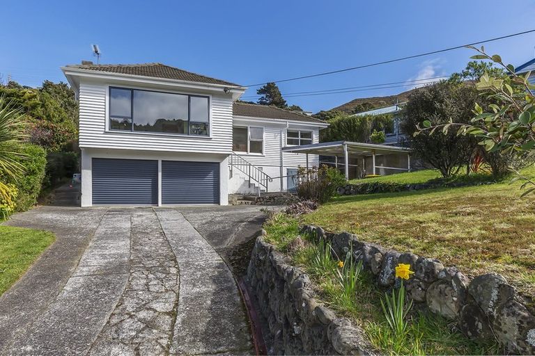 Photo of property in 53 Silverstream Road, Crofton Downs, Wellington, 6035