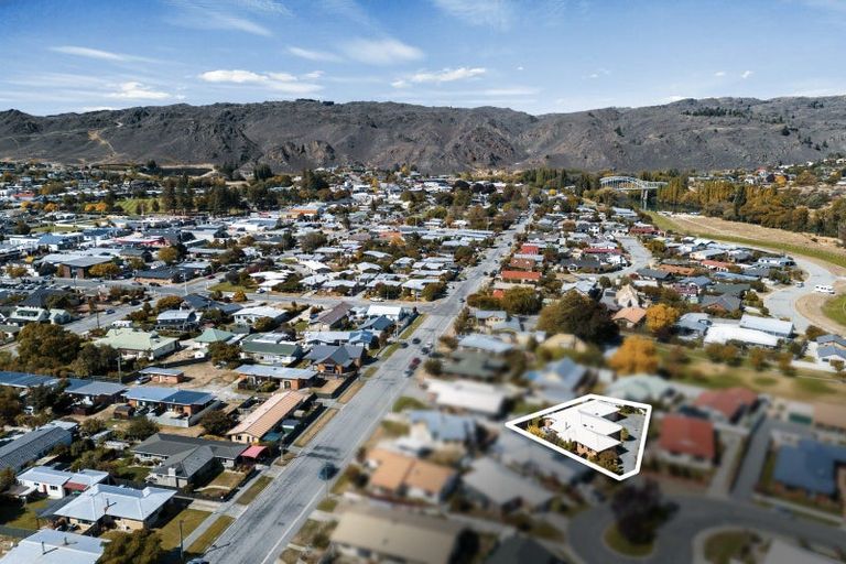 Photo of property in 10 Mayfair Grove, Alexandra, 9320