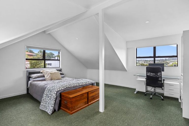 Photo of property in 32 Danbury Drive, Torbay, Auckland, 0630