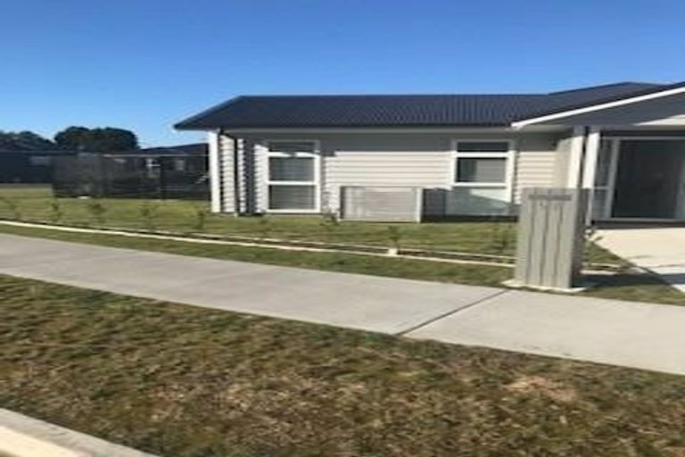 Photo of property in 52 Noumea Drive, Rangatira Park, Taupo, 3330