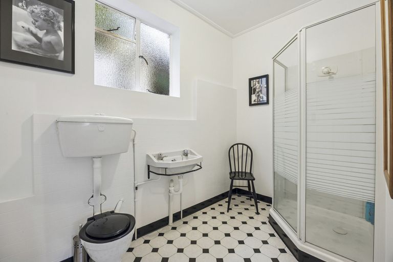 Photo of property in 57 Easther Crescent, Kew, Dunedin, 9012