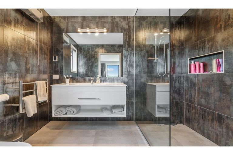 Photo of property in 24 Lindsay Way, Grasmere, Invercargill, 9810