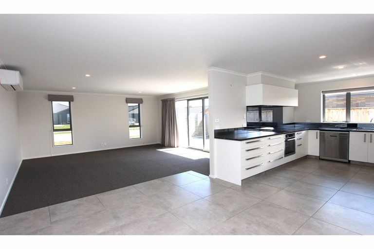 Photo of property in 32 Catalina Crescent, Burleigh, Blenheim, 7201