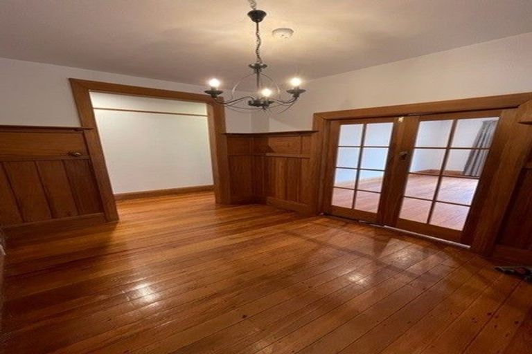 Photo of property in 76 North Parade, Richmond, Christchurch, 8013