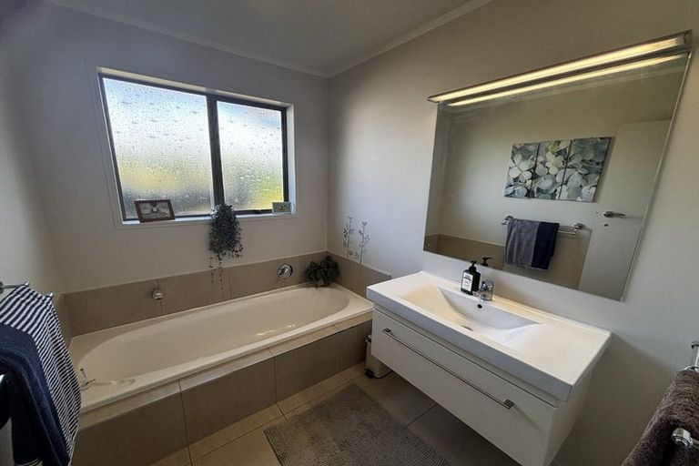 Photo of property in 653 Carrington Road, Hurworth, New Plymouth, 4371