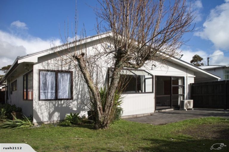 Photo of property in 1/78 Glengarry Road, Glen Eden, Auckland, 0602