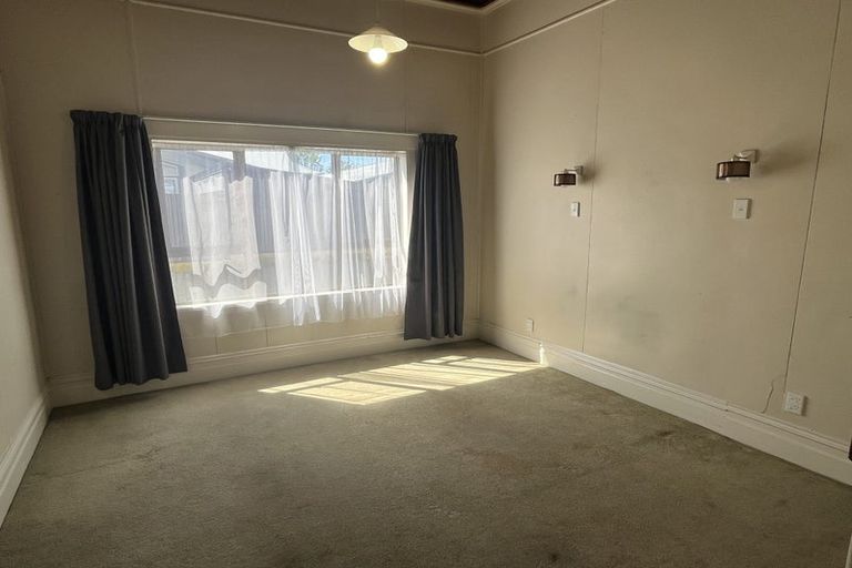 Photo of property in 24 Hereford Street, West End, Palmerston North, 4410