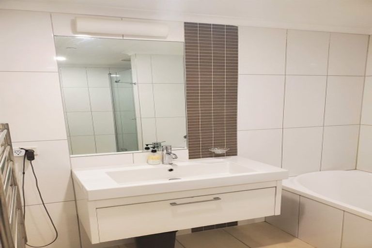 Photo of property in Bellagio Apartments, 39 Taranaki Street, Te Aro, Wellington, 6011