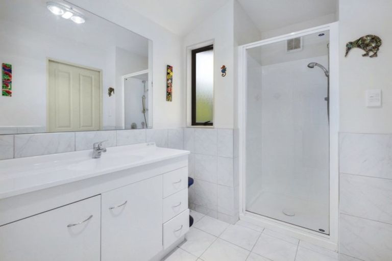Photo of property in 18a Latitude Close, Whitby, Porirua, 5024