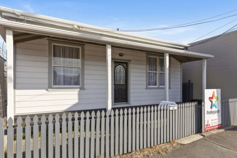 Photo of property in 386 Jackson Street, Petone, Lower Hutt, 5012