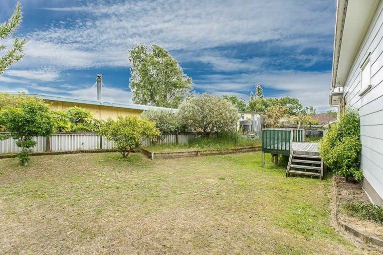 Photo of property in 2 Lorien Court, Raumati Beach, Paraparaumu, 5032