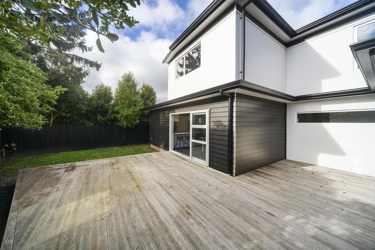 Photo of property in 29a Raglan Avenue, Cloverlea, Palmerston North, 4412