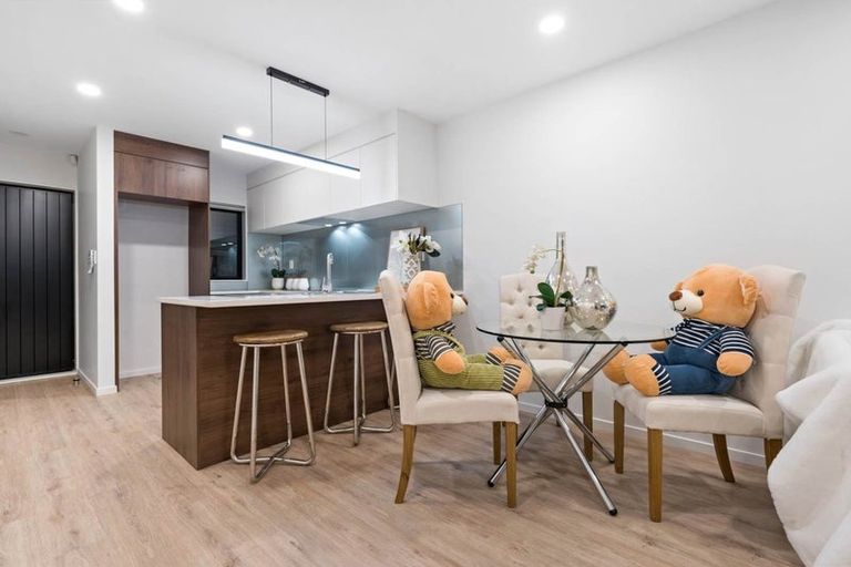 Photo of property in 17/237 Swanson Road, Henderson, Auckland, 0610