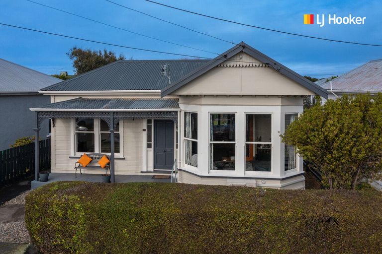 Photo of property in 17 Larkworthy Street, Saint Kilda, Dunedin, 9012