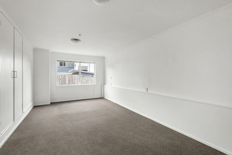 Photo of property in 108 Eversleigh Road, Belmont, Auckland, 0622