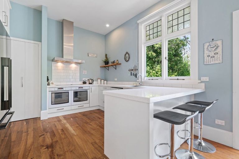 Photo of property in 21 Locarno Street, Opawa, Christchurch, 8023