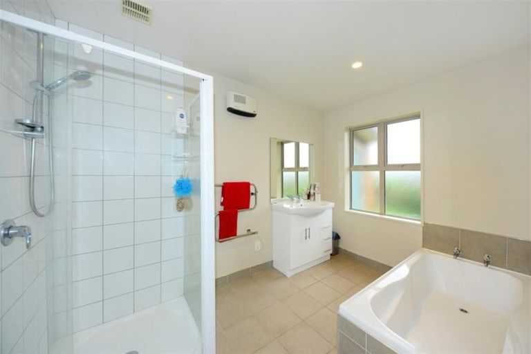Photo of property in 1b Clive Street, Phillipstown, Christchurch, 8011