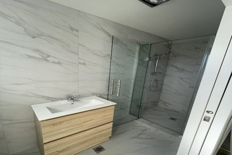 Photo of property in 19a Poruru Close, Papakura, 2110