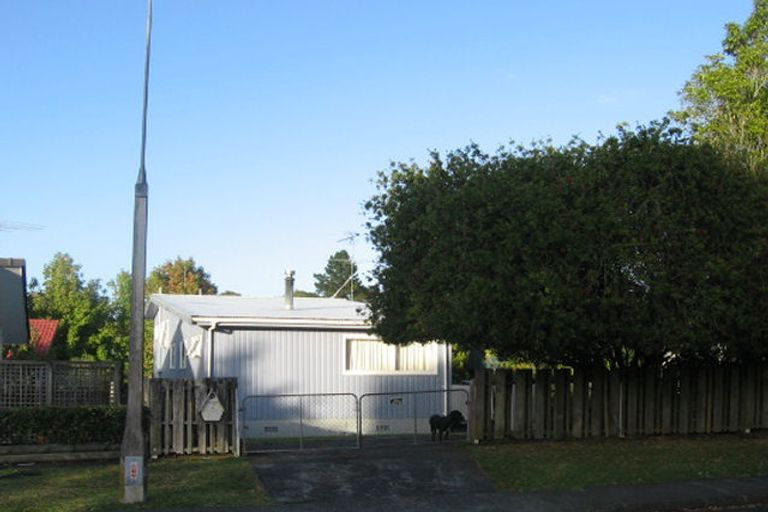 Photo of property in 56 Stanaway Street, Hillcrest, Auckland, 0627