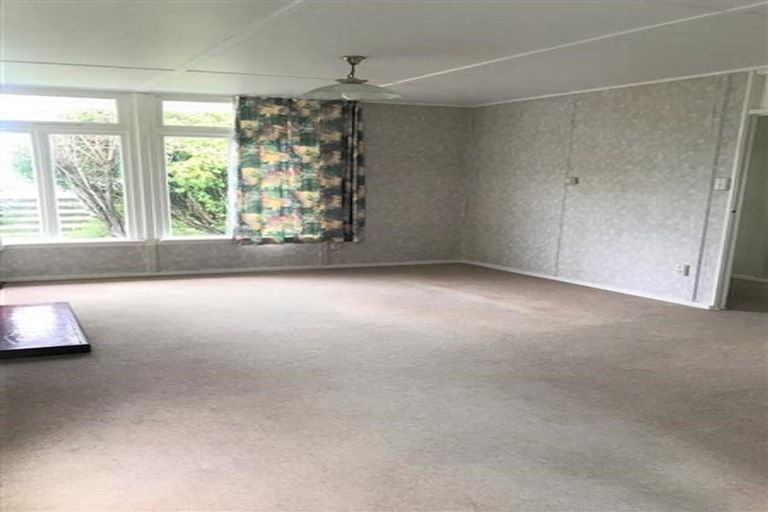 Photo of property in 45 Moeraki Road, Maoribank, Upper Hutt, 5018