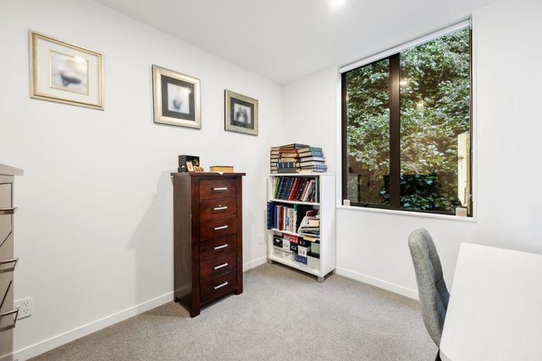 Photo of property in 1/18 Oriental Terrace, Oriental Bay, Wellington, 6011