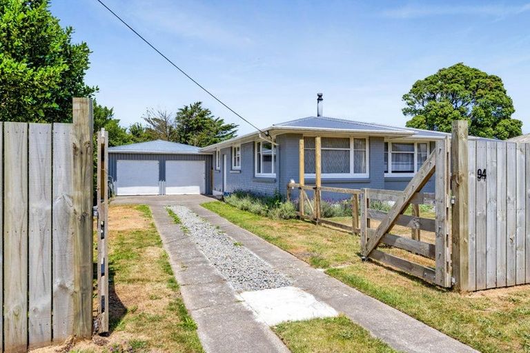 Photo of property in 94 South Road, Manaia, 4612
