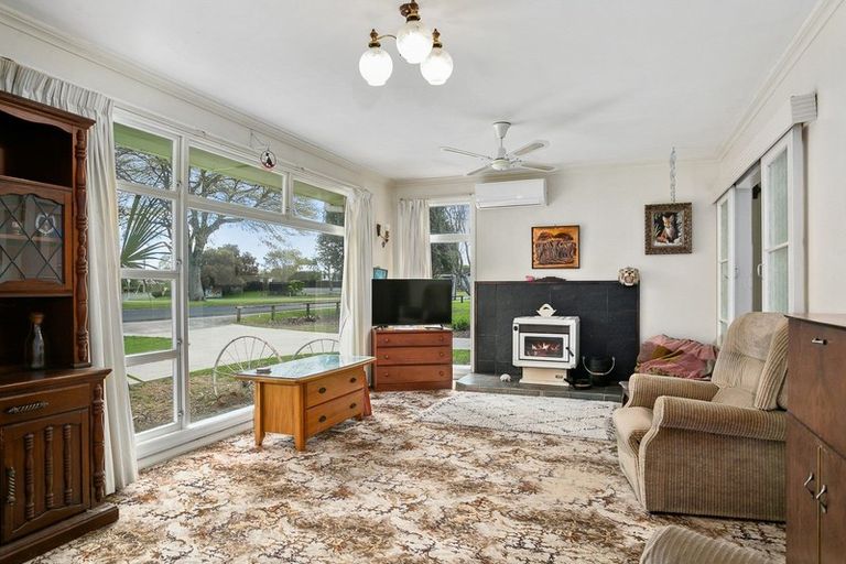 Photo of property in 234 Shakespeare Street, Leamington, Cambridge, 3432