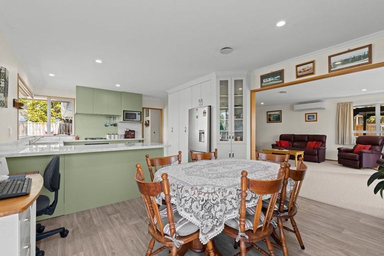 Photo of property in 33 Karina Crescent, Redwoodtown, Blenheim, 7201