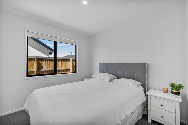 Photo of property in 16 Wexford Crescent, Halswell, Christchurch, 8025