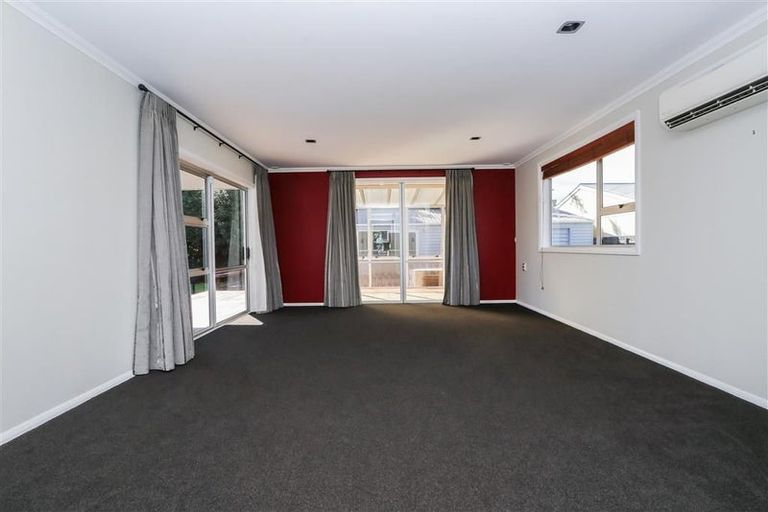 Photo of property in 33 Byron Street, Leamington, Cambridge, 3432