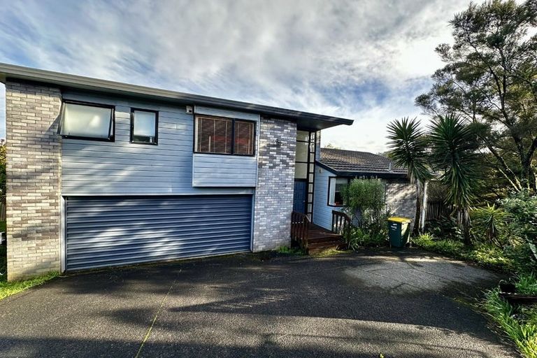 Photo of property in 1/41 Radiata Lane, Chatswood, Auckland, 0626
