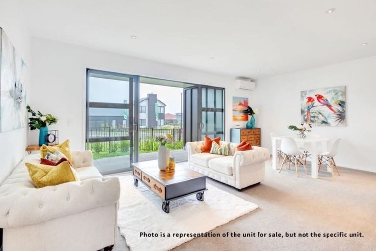 Photo of property in 8/27 Dida Park Drive, Kumeu, 0810