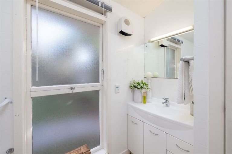 Photo of property in 25 Tuirau Place, Ilam, Christchurch, 8041