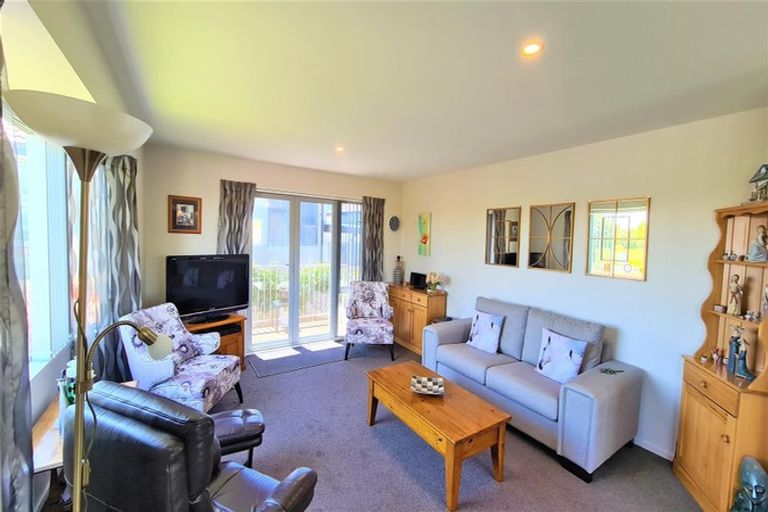Photo of property in 120a Avondale Road, Avondale, Christchurch, 8061