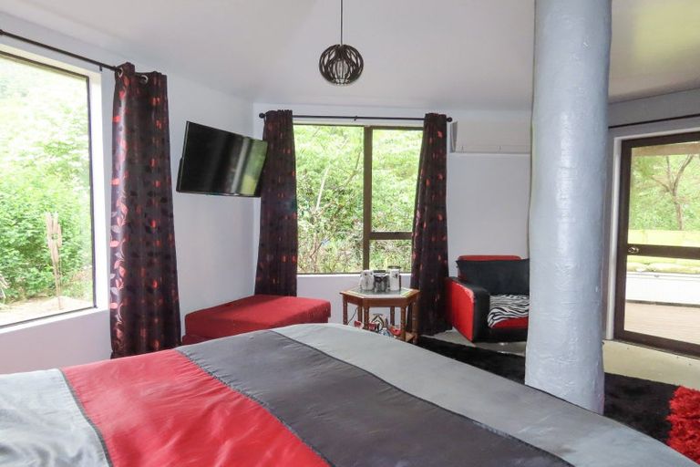 Photo of property in 37 Franklyn Street, Blacks Point, Reefton, 7830