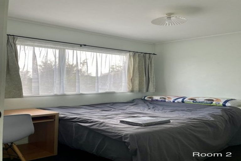 Photo of property in 21 Thomas Avenue, Te Atatu Peninsula, Auckland, 0610