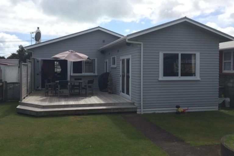 Photo of property in 8 Vogel Street, Fitzroy, New Plymouth, 4312