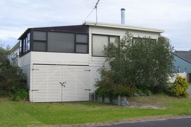 Photo of property in 20 Dungarvon Place, Omaha, 0986