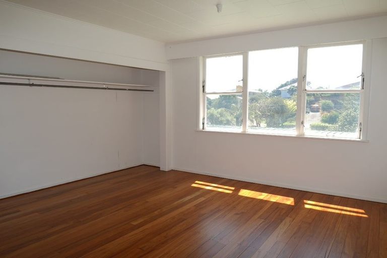 Photo of property in 12 Kowhai Grove, Raumati Beach, Paraparaumu, 5032