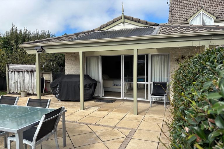 Photo of property in 25 Bowen Street, Cambridge, 3434