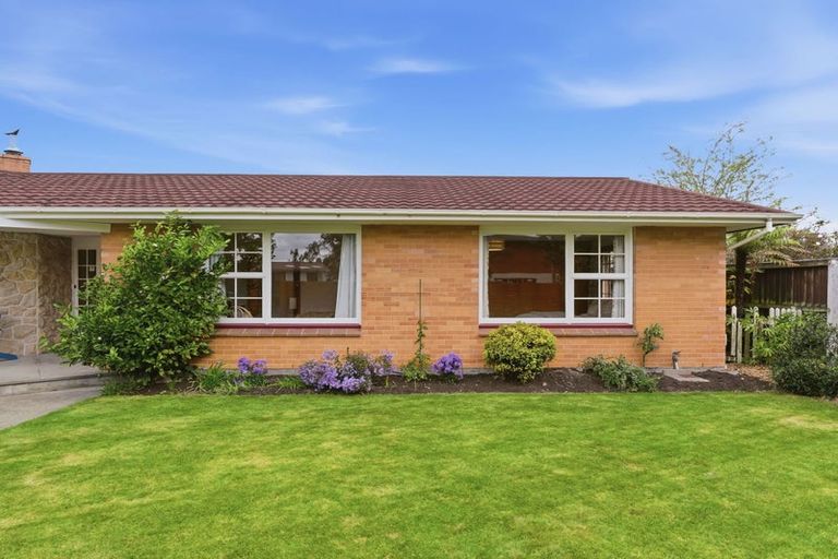 Photo of property in 1 Gilmore Place, Burnside, Christchurch, 8053