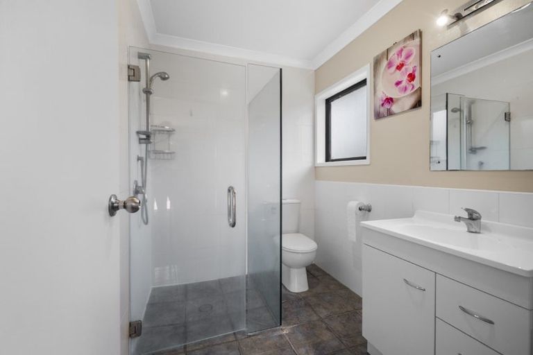 Photo of property in 1 Daniel Place, Kelvin Grove, Palmerston North, 4414