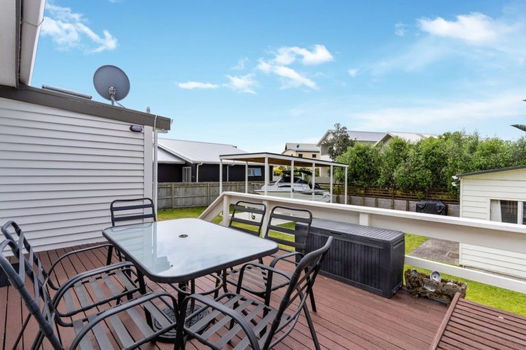 Photo of property in 312 Ocean Road, Whangamata, 3620