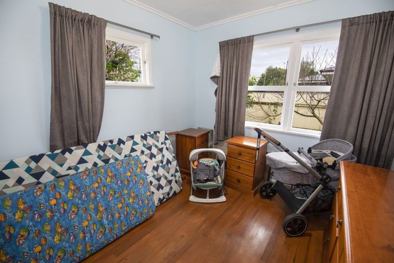 Photo of property in 3 Barton Avenue, Marewa, Napier, 4110