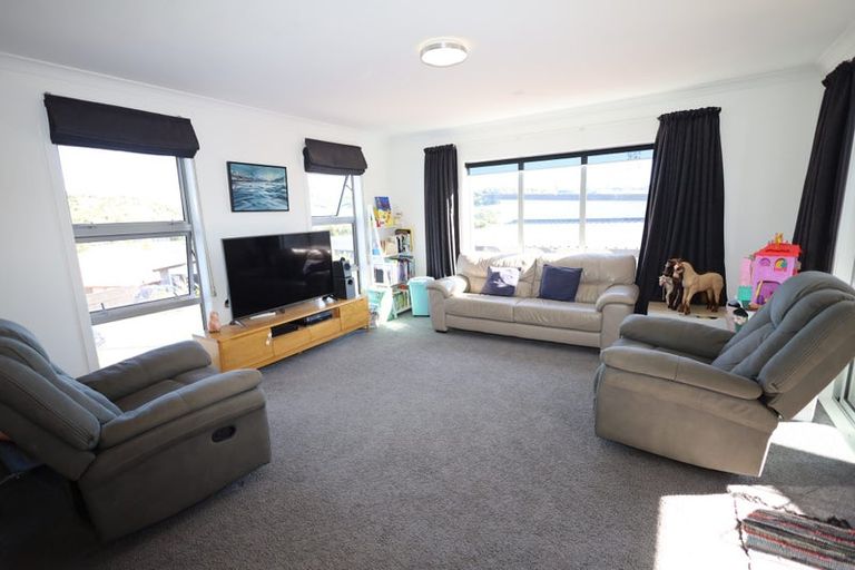 Photo of property in 23 Rochfort Crescent, Pyes Pa, Tauranga, 3112