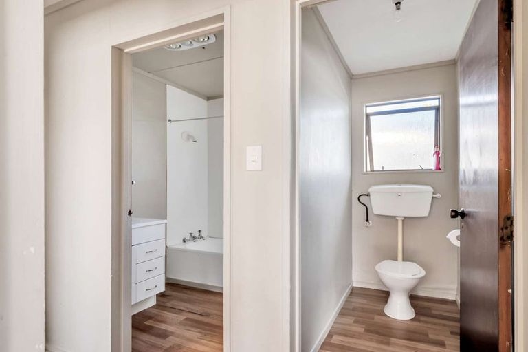 Photo of property in 2 Birch Place, Aramoho, Whanganui, 4500