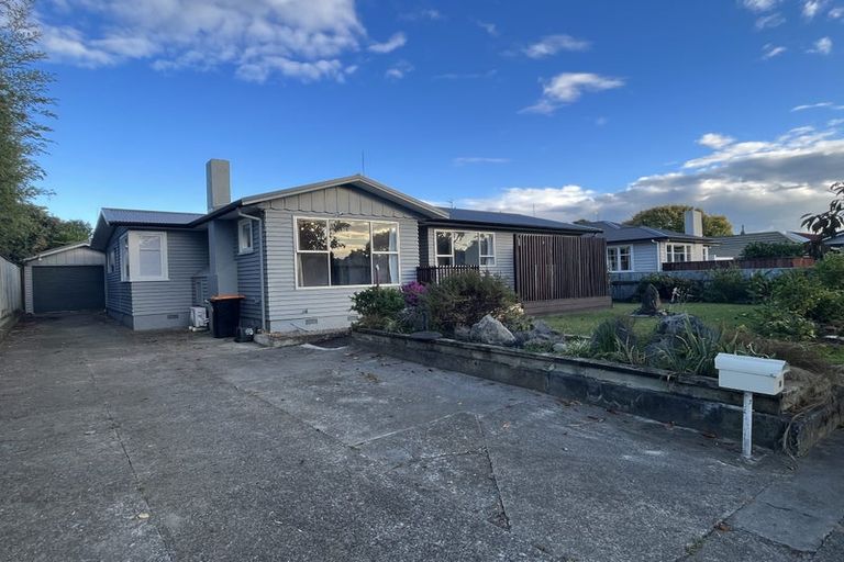 Photo of property in 24 Akaroa Avenue, Awapuni, Palmerston North, 4412